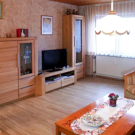 House Mattle, *